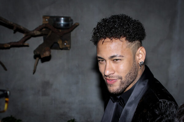 Neymar Jr: Bintang Sepak Bola dengan Kekayaan Luar Biasa